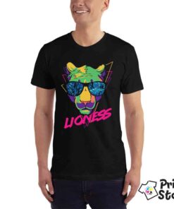 Veliki izbor majica na jednom mestu. Muška majica Lioness crna.. Print Store